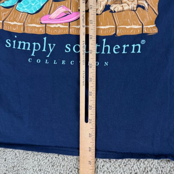 Simply Southern Shirt Womens Large Blue Decks Docks Flip Flops Dog Turtle READ - Picture 5 of 12